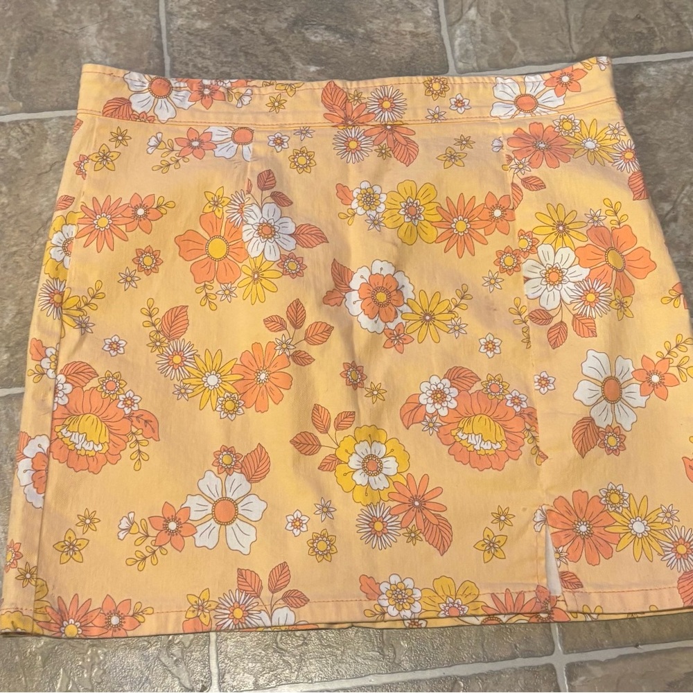Molly Green Floral Peach/Orange Women's Skirt Size Large